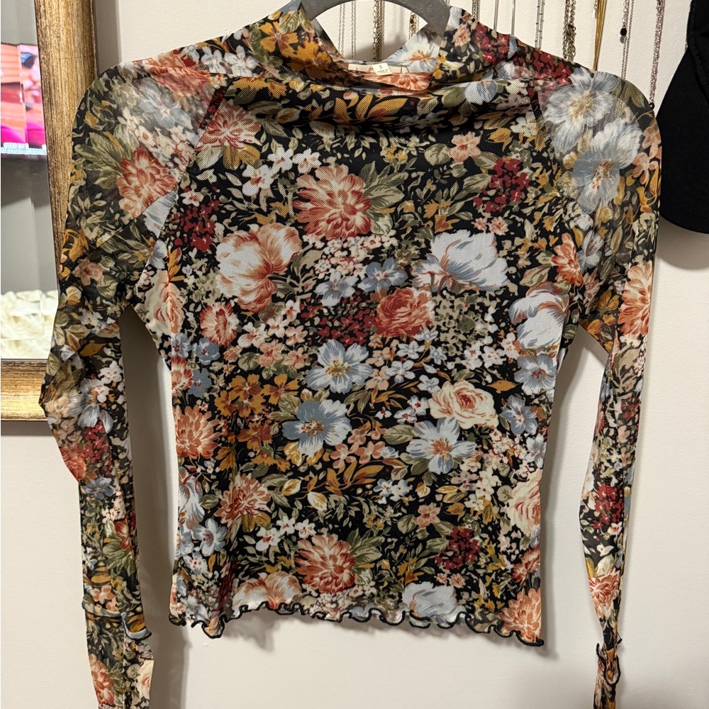 Promesa Multicolor Floral Long Sleeve Top